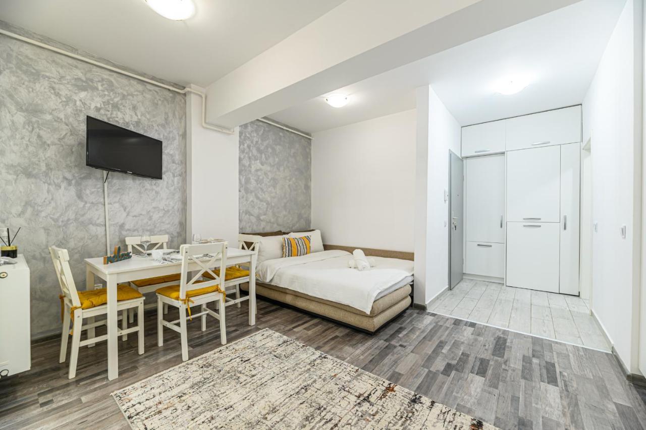 Jad - Comfortable - - Coresi Apartment