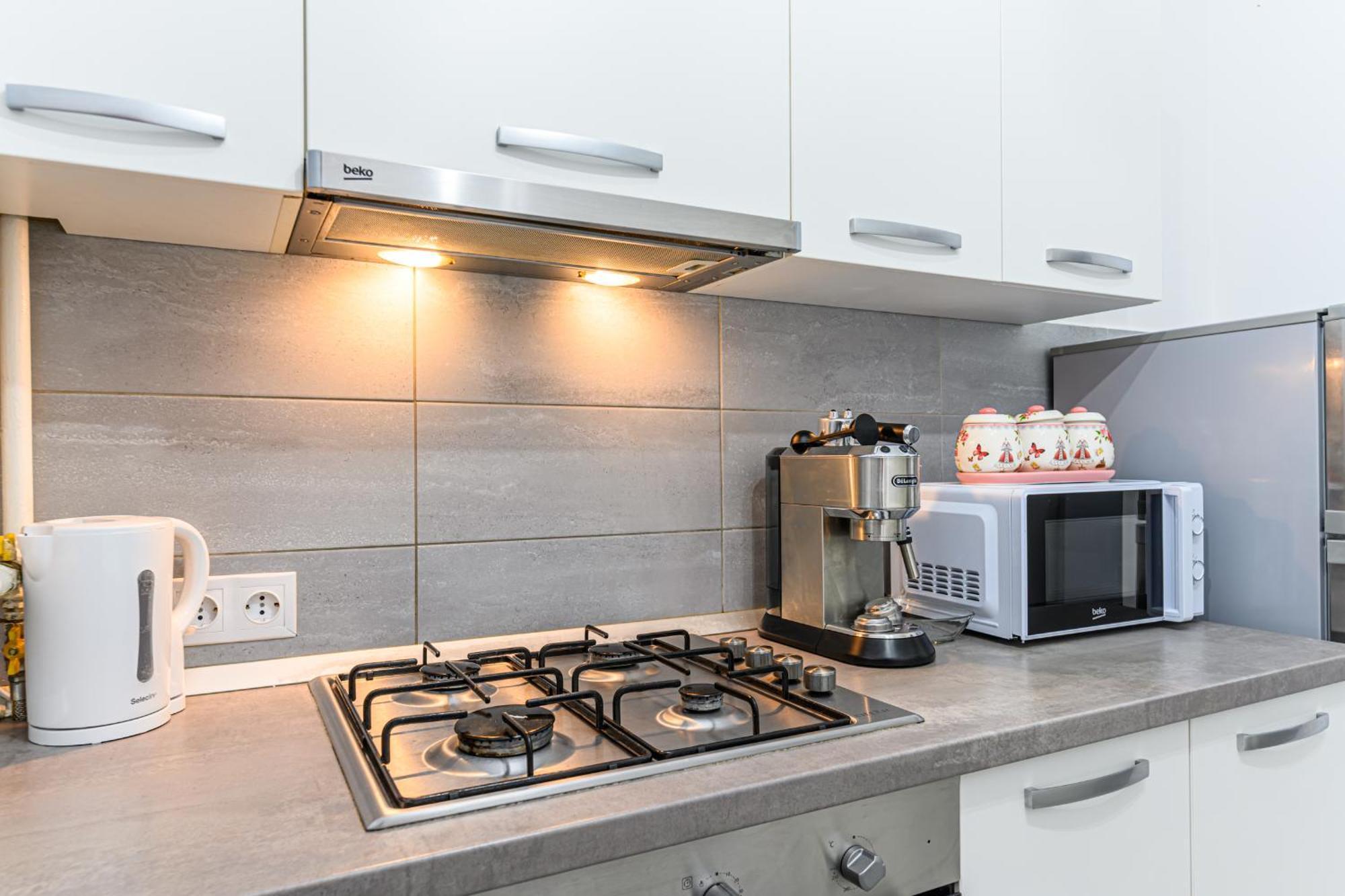 Jad - Comfortable - - Coresi Apartment *