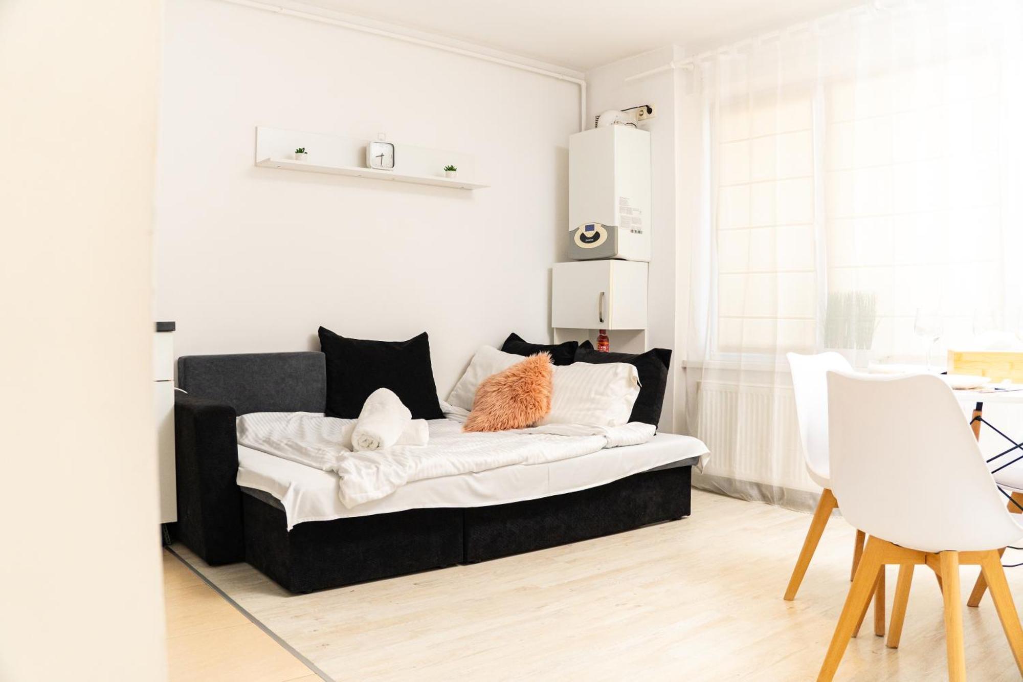 Jad - Comfortable - - Coresi *