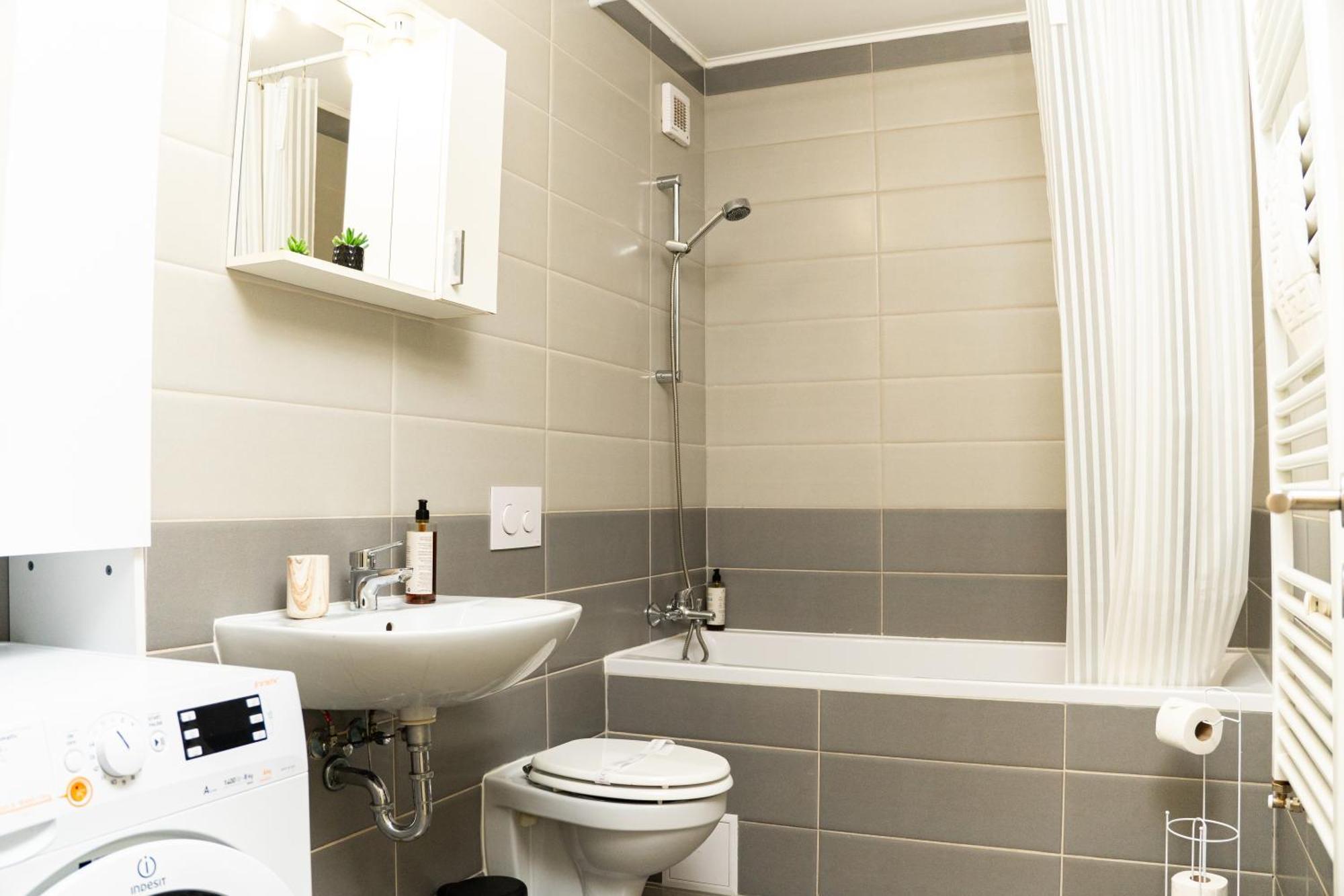 Appartement Jad - Comfortable - - Coresi *